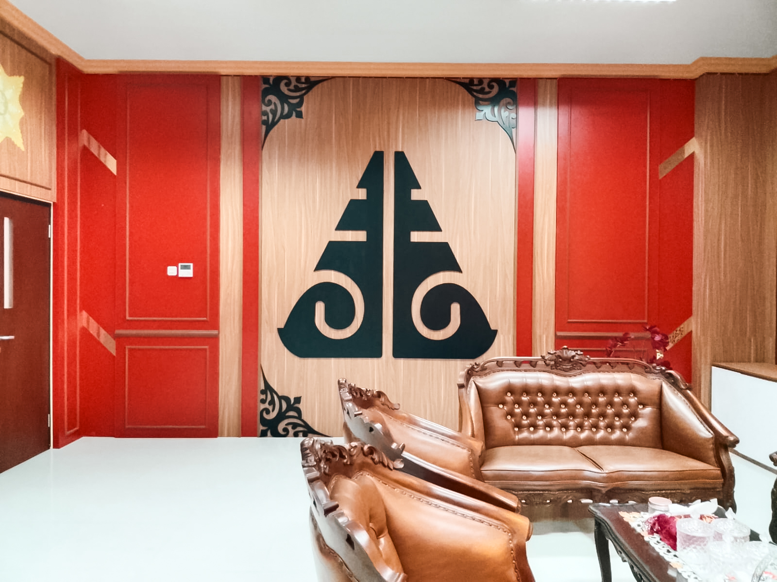 Backdrop dan Panel Interior