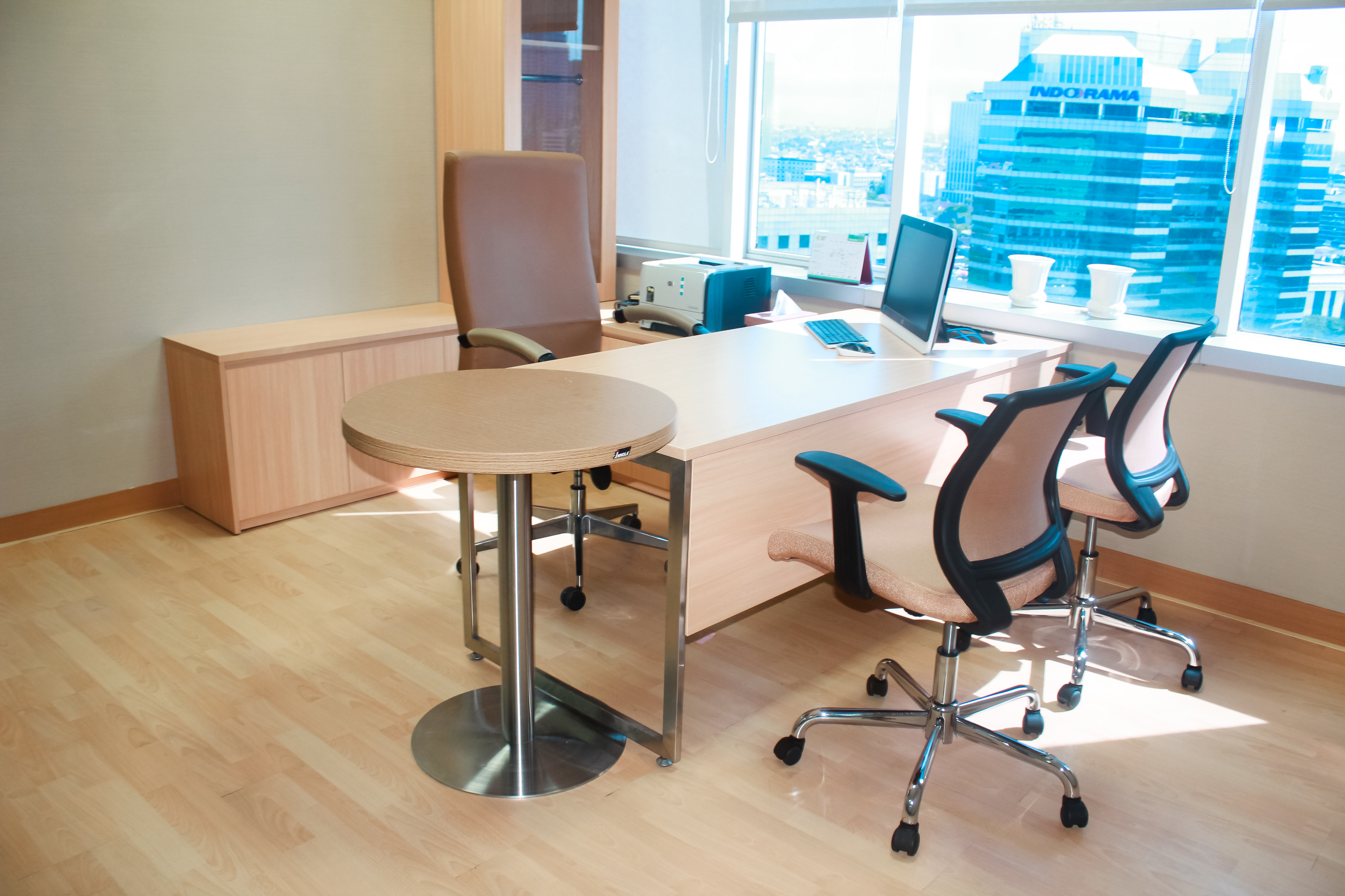Furnitur Perkantoran Modern